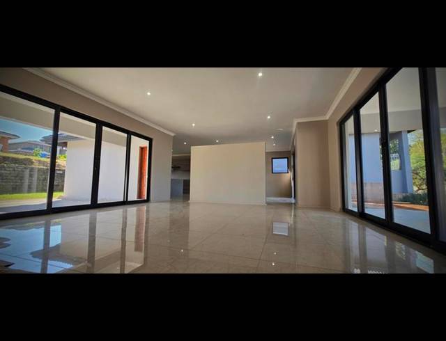 3 BEDROOM HOUSE FOR SALE IN BISHOPSTOWE